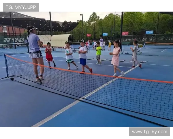 利用跳板辅助训练提升青少年足球控球与协调能力的综合实践探索研究